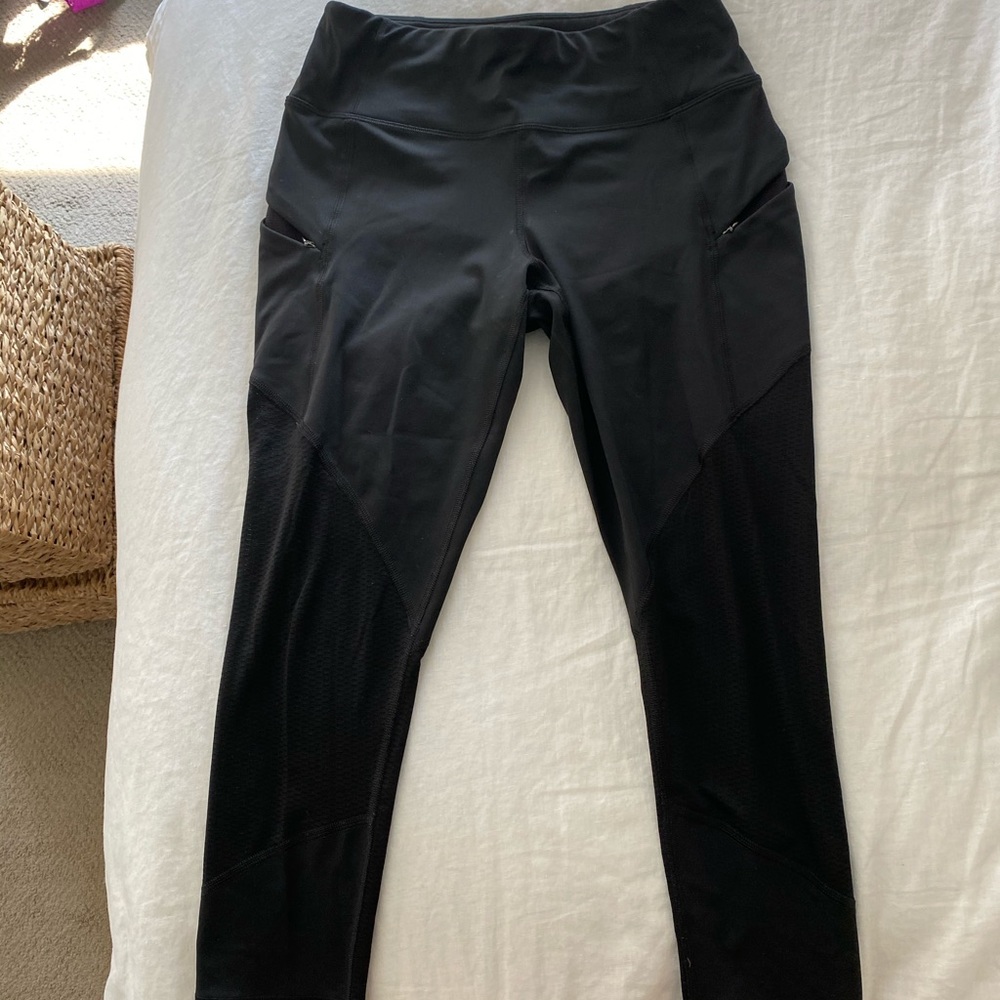 Athleta black mesh contender Leggings size small